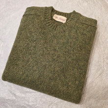 Load image into Gallery viewer, Mc George A0704 Saddle Shoulder Crewneck 100% Shetland