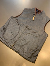 Load image into Gallery viewer, Manifattura Ceccarelli 7916 Mountain Vest
