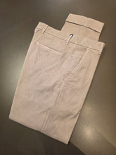 Load image into Gallery viewer, Care Label Breeches T10449  Diagonale
