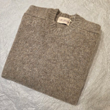 Load image into Gallery viewer, Mc George A0704 Saddle Shoulder Crewneck 100% Shetland
