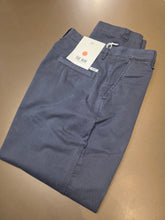 Load image into Gallery viewer, THE.NIM Chino Carrot 832 BB

